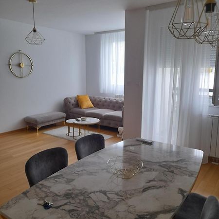 Apartman Lena Banja Luka Exterior foto